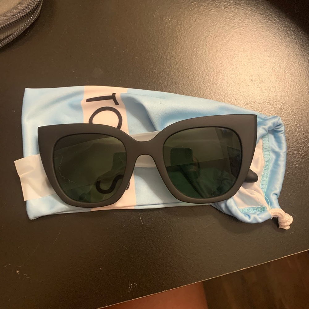 TOMS sunglasses